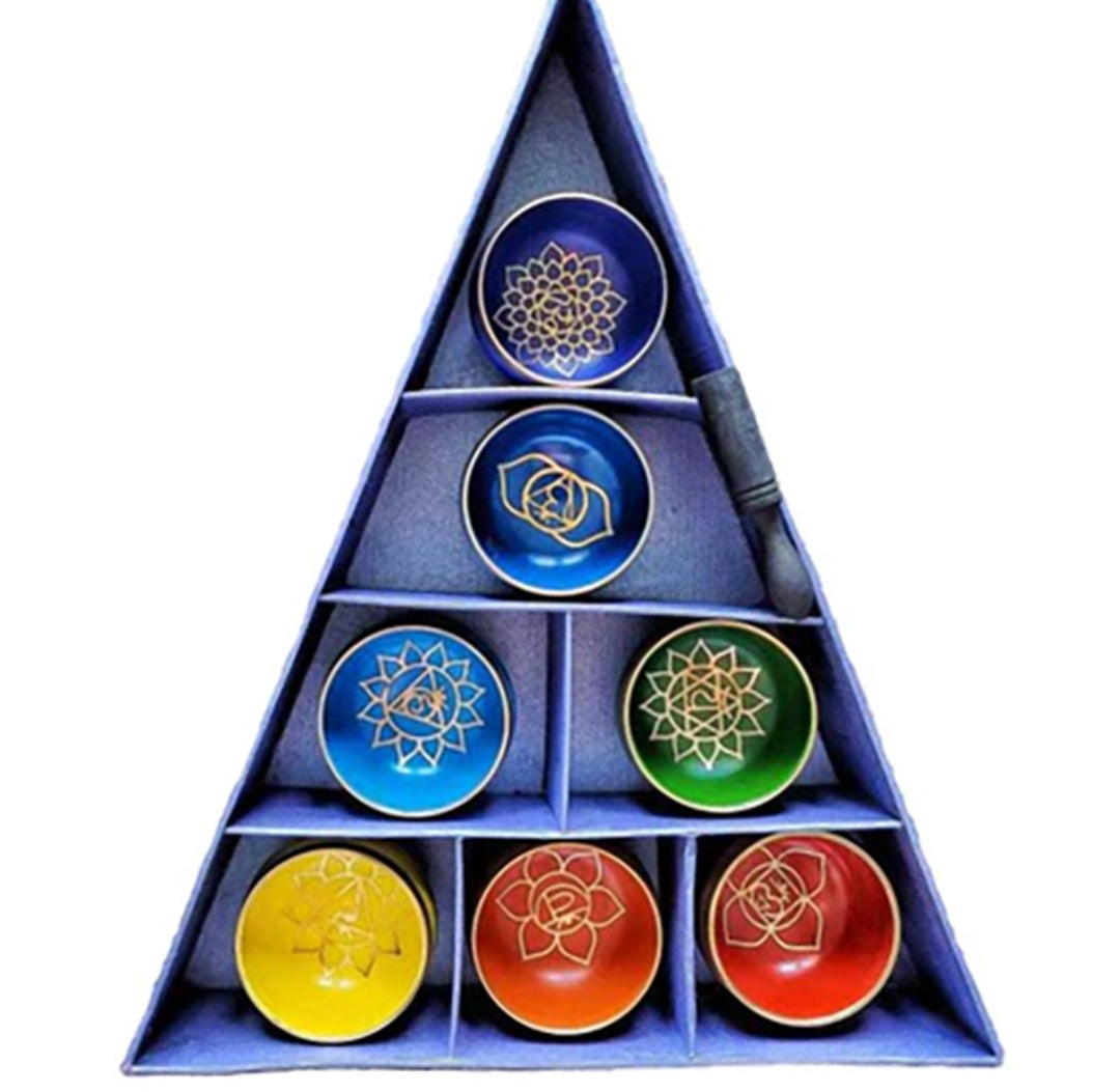 Chakra Pyramid Singing Bowl Gift Set