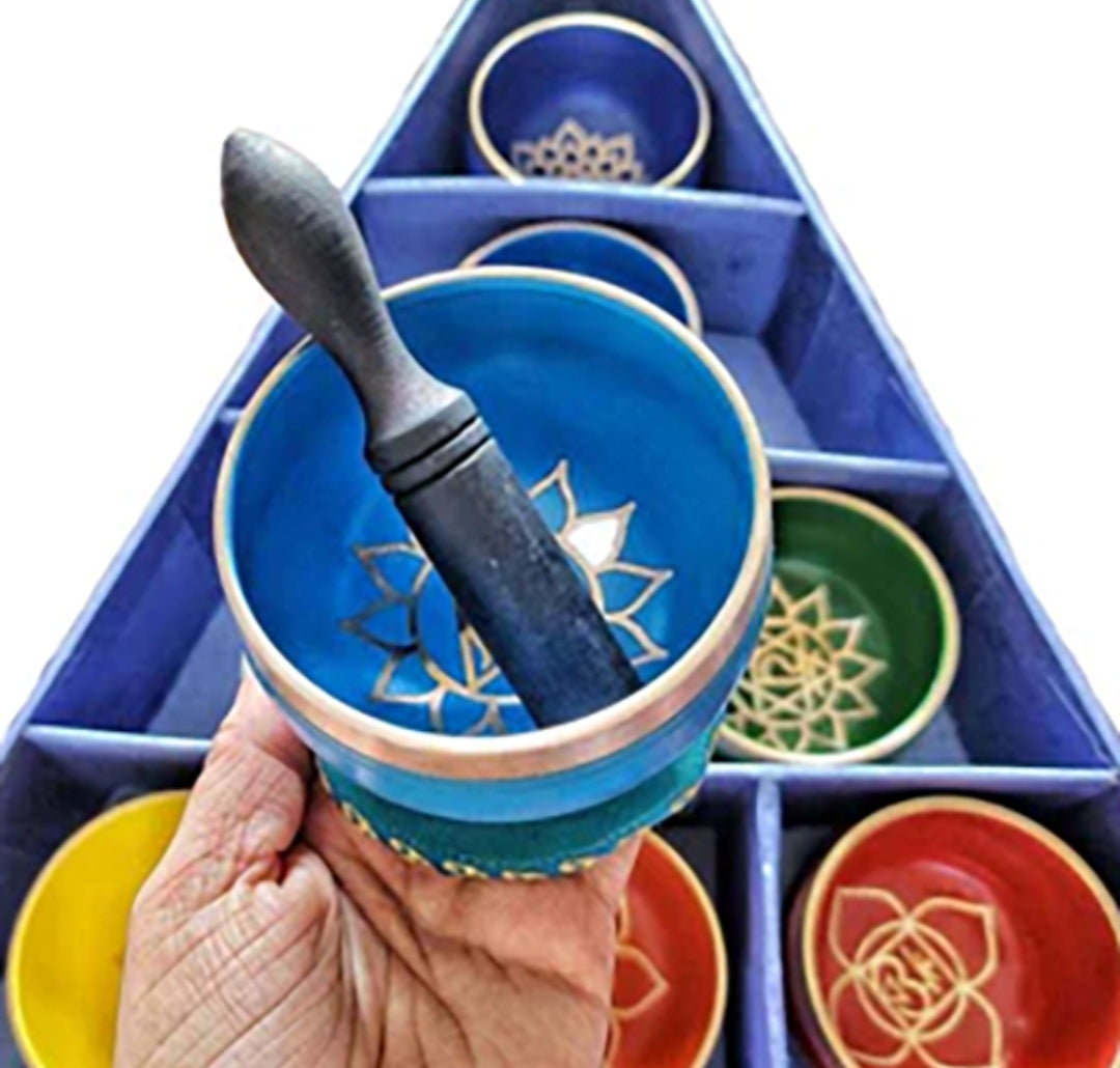 Chakra Pyramid Singing Bowl Gift Set